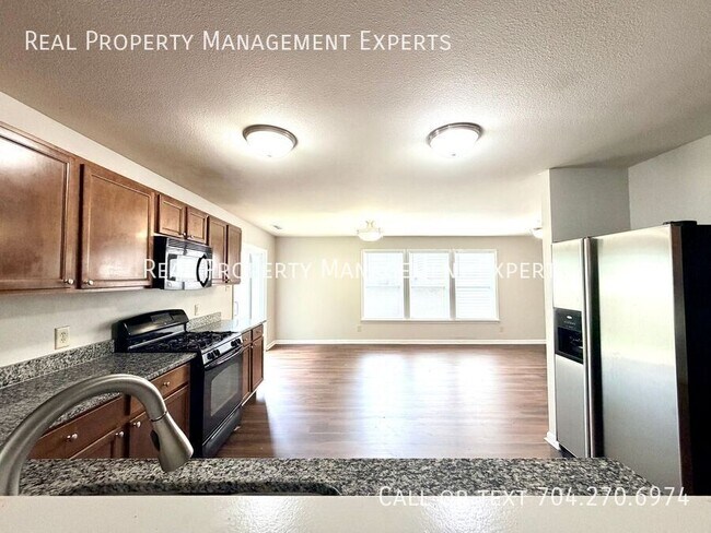 Foto del edificio - 8609 Old Potters Rd