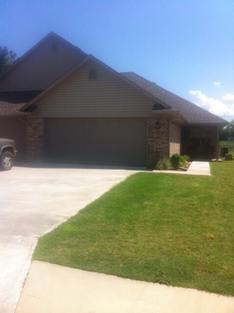 Building Photo - 1307B-1307B Clinic Ln