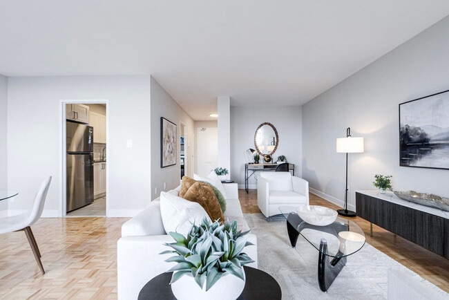 Building Photo - Canyon Apartments