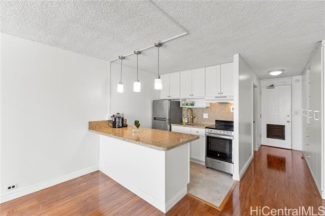 Building Photo - 747 Amana St