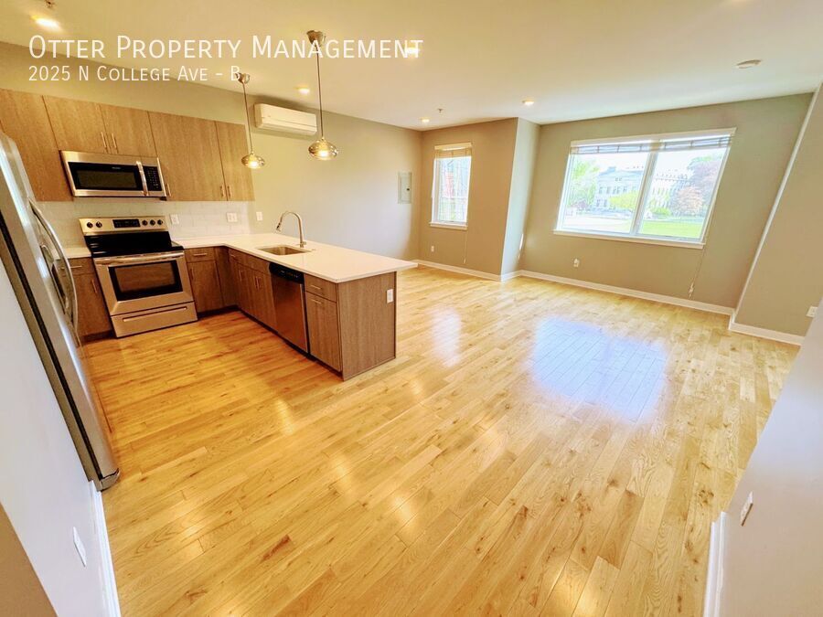 Foto principal - 2025 N College Ave