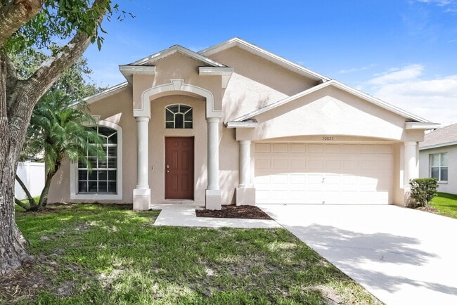 Building Photo - 30823 Birdhouse Dr