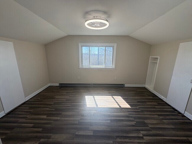 Dormitorio - 129 Ridge Rd