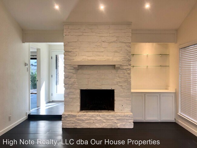 Foto del edificio - 3 br, 2.5 bath House - 1130 Reagan Ter Unit A