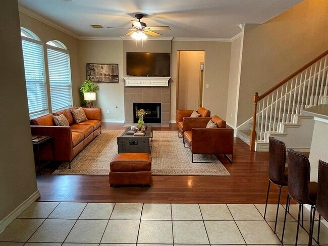 Foto del edificio - 1716 Rosenborough Ln S