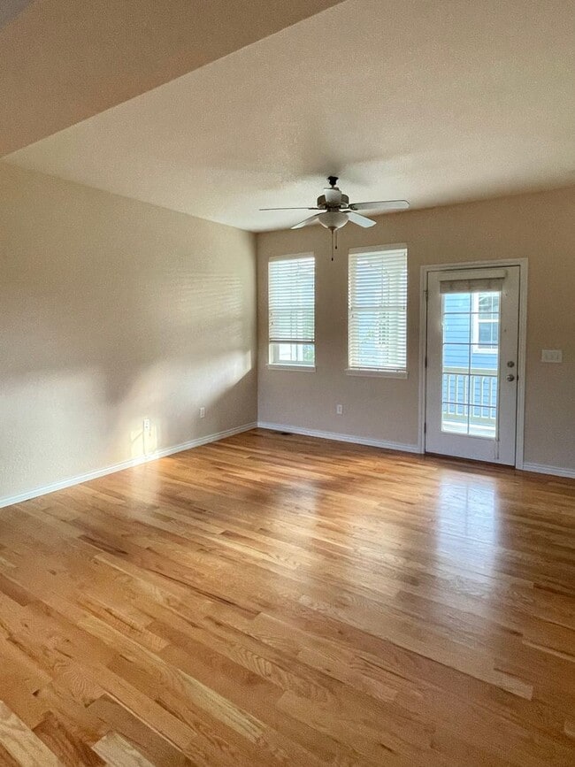 Building Photo - Coal Creek Village Townhome - Available Se...