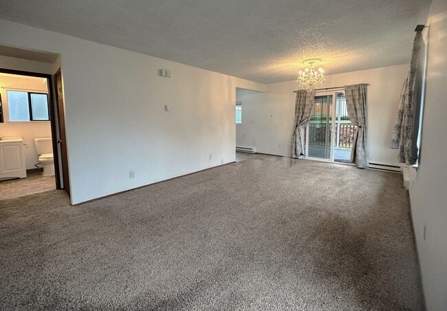 Building Photo - 2 Bedroom Home in Federal Way!