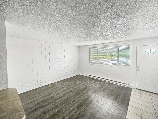 Foto del edificio - 40410 Meridian Ave E