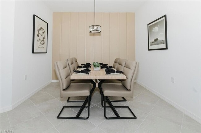 Building Photo - 15275 Green Acre Avenue Unit 338