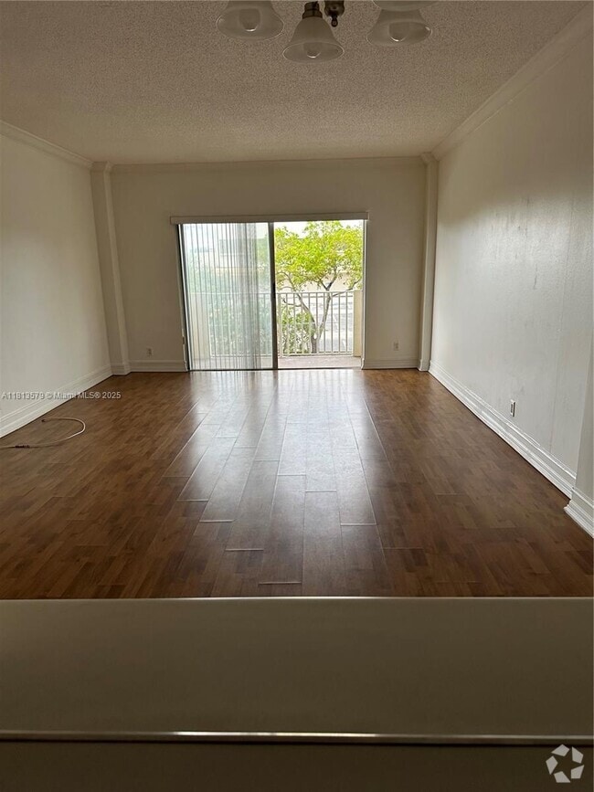 Building Photo - 1455 N Treasure Dr