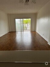 Building Photo - 1455 N Treasure Dr