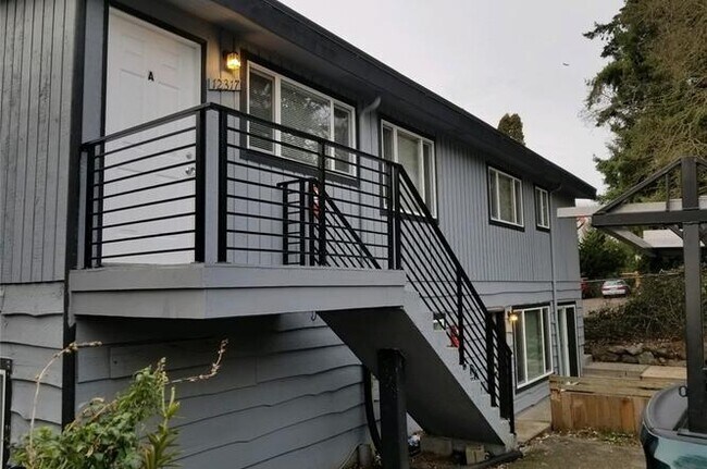 Fotos de la unidad - 12317 35th ave NE