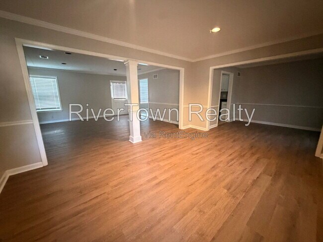Foto del edificio - 304 Quinn Rd