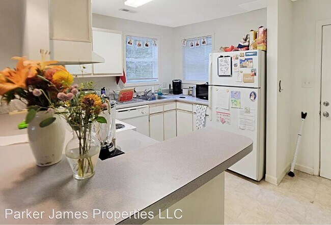 Foto del edificio - 4 br, 4 bath House - 1130 Carlton Avenue #103