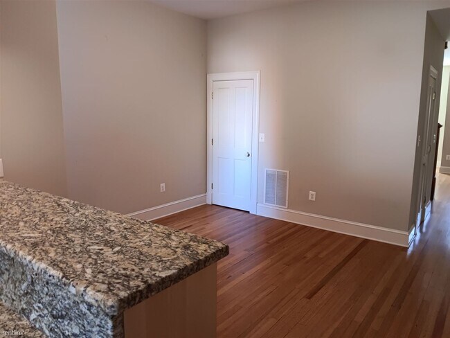 Building Photo - 3 br, 2.5 bath Townhome - 1620 New Jersey ...