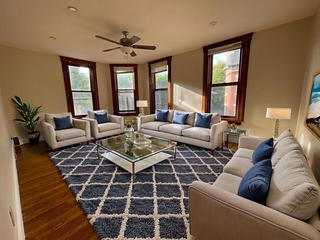 South Boston 5 Bed / 3 Bath – W/D in Unit – 9/1 - South Boston 5 Bed / 3 Bath – W/D in Unit – 9/1 Townhome