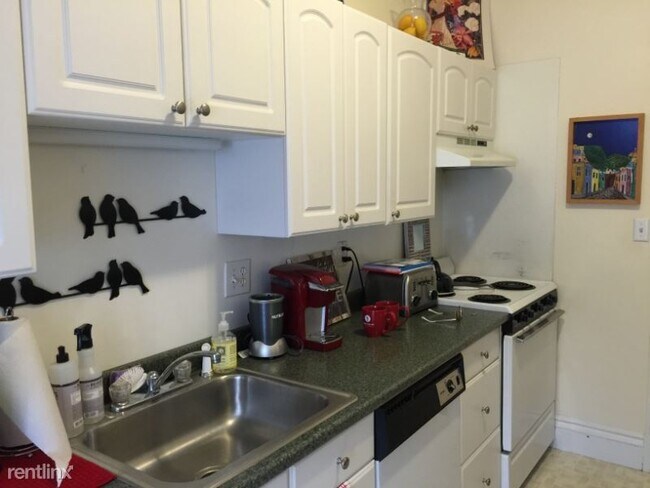 Building Photo - 397 Harvard St