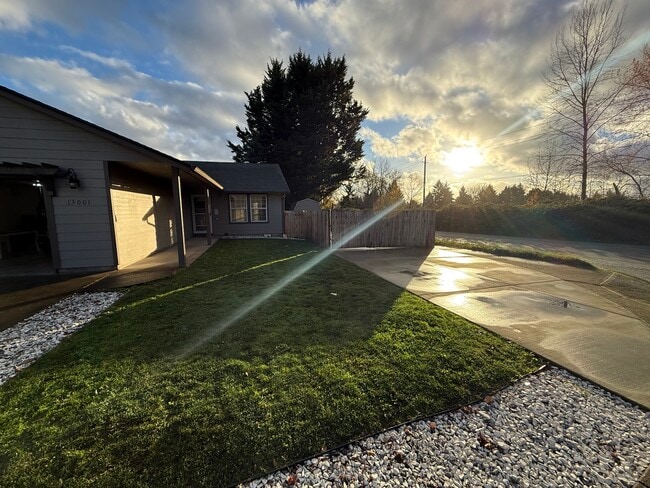 Foto del edificio - 13001 NE 89th St