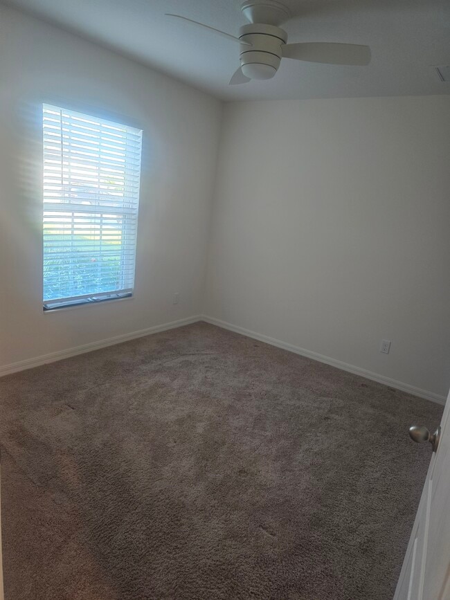 Building Photo - 1506 Merriment Way