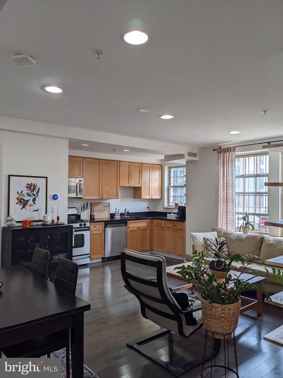 Foto del edificio - 1417 Newton St NW