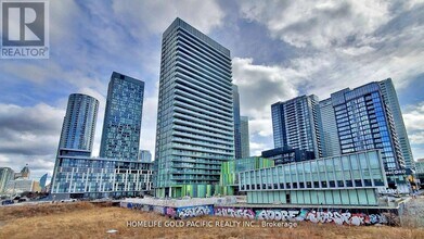 Building Photo - 170 Fort York Blvd