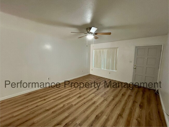 Building Photo - 1001 Nimrod Ct
