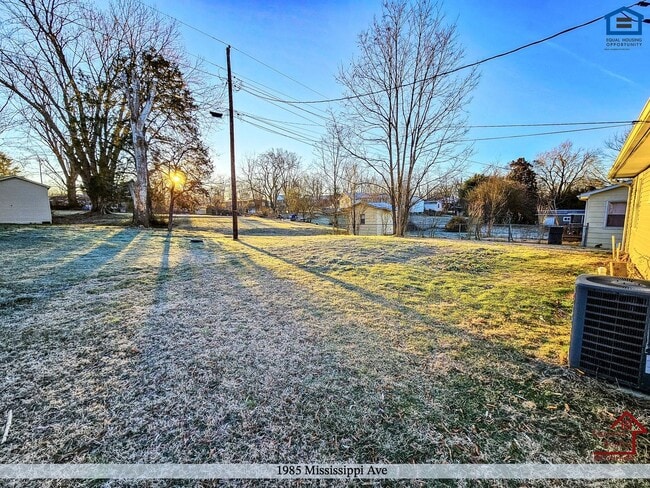 Foto del edificio - 1985 Mississippi Ave