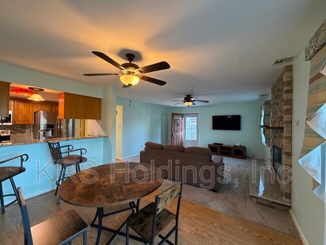 Foto del edificio - 117 Roane Dr