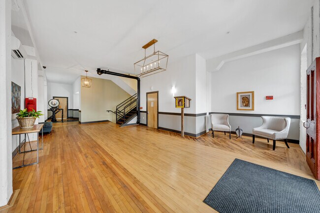 Foto del edificio - River District Lofts