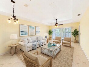 Building Photo - 7811 Regal Heron Cir
