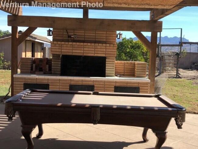 Building Photo - 4710 E Hueneme Rd