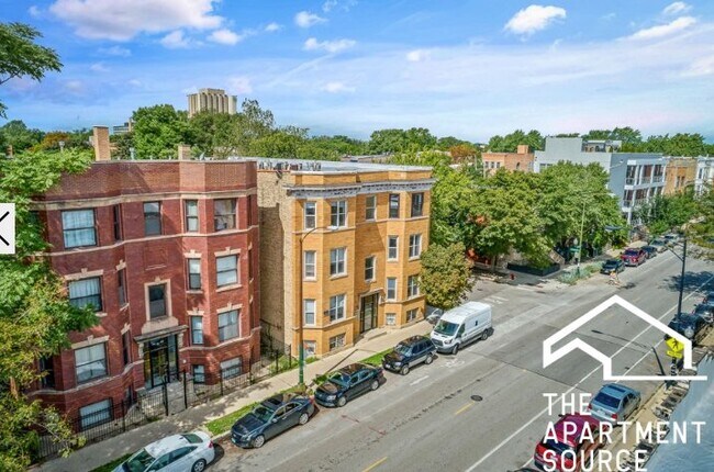 Photo - 1024 N Damen Ave Apartment