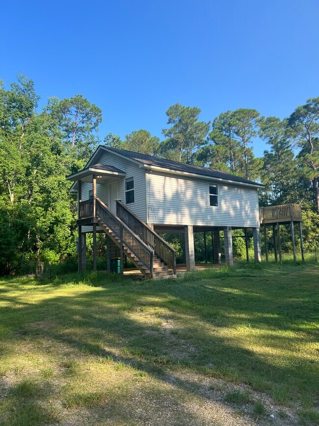 Foto del edificio - Beautiful 2/1 House in pass Christian, MS