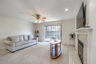 Building Photo - 2720 Copper Creek Dr