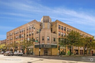 Building Photo - 1645 W School St