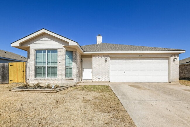 Building Photo - 1121 Sandalwood Dr