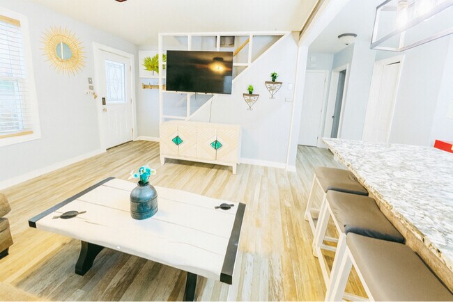 Foto del edificio - 103 Bliss Ln