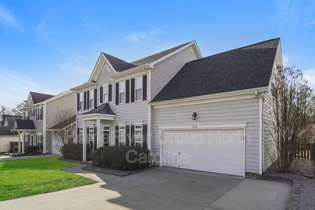 Foto del edificio - 219 Everett Park Dr