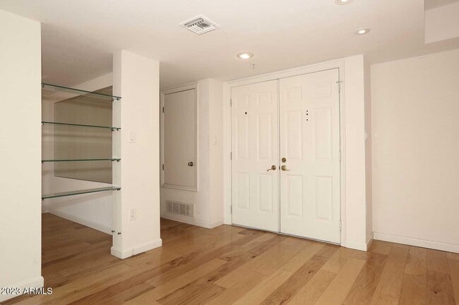 Foto del edificio - 4200 N Miller Rd