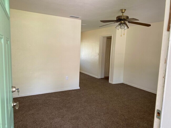 Foto del edificio - 6531 Solandra Dr