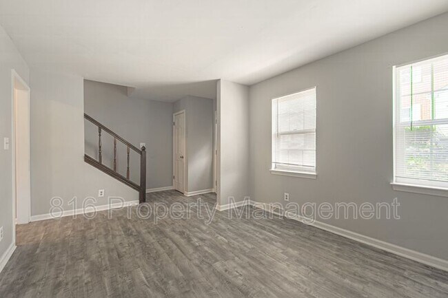 Foto del edificio - 6226 E 129 St