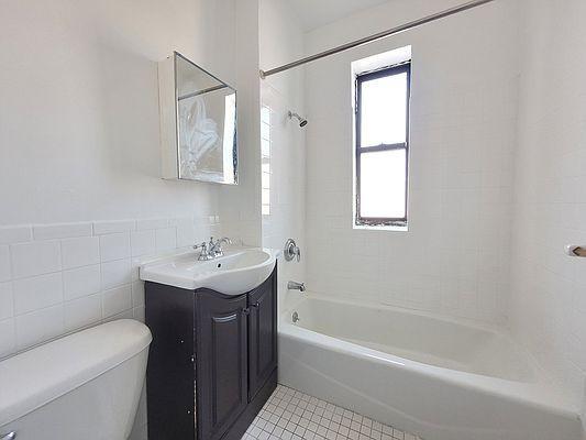 Building Photo - 1 bedroom in Bronx NY 10467