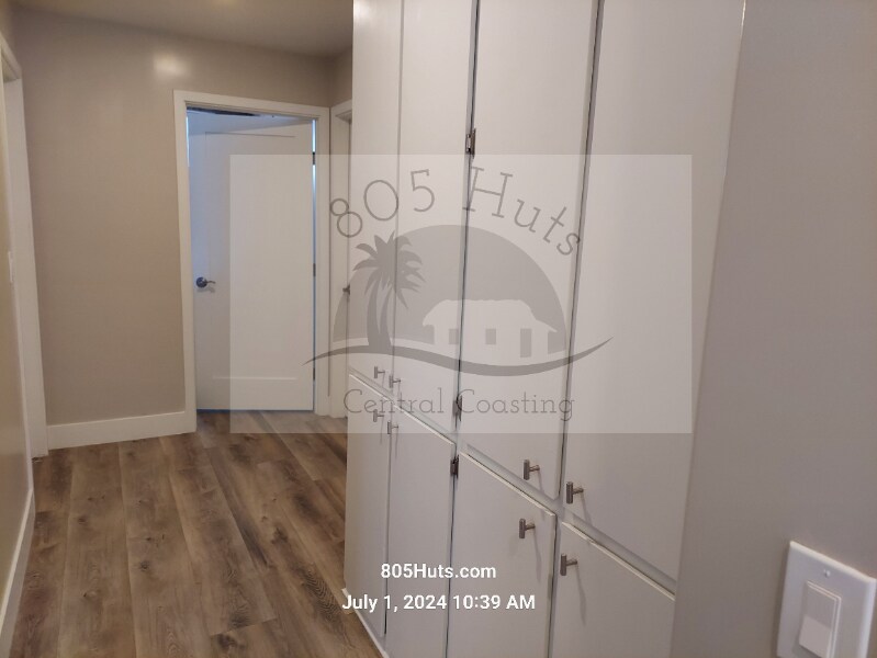Building Photo - 1076 Rosewood Dr