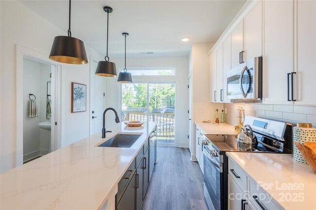 Building Photo - 2113 Zephyr Wind Wy