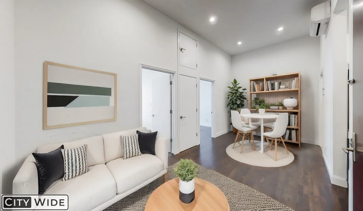 Foto principal - 28 W 48th St