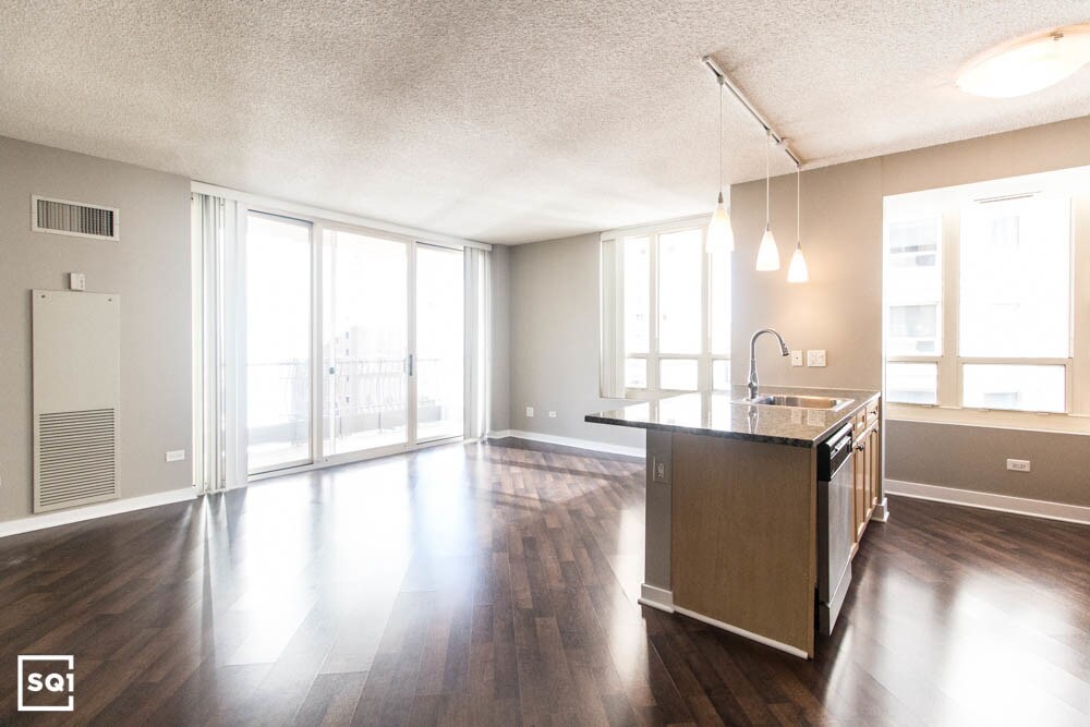 Foto principal - 840 N Wabash Ave