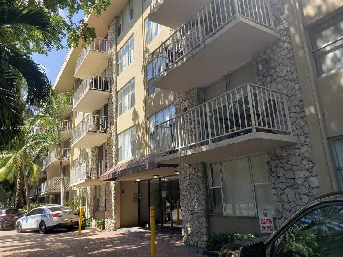 1805 Sans Souci Blvd Unit 306, North Miami, FL 33181 Condo for Rent