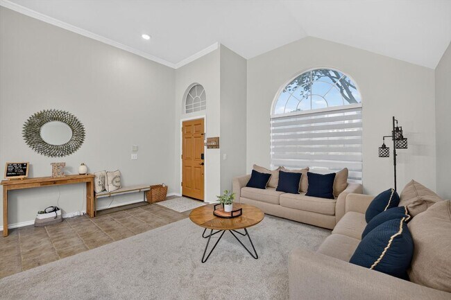 Building Photo - 9906 Ashmont Dr