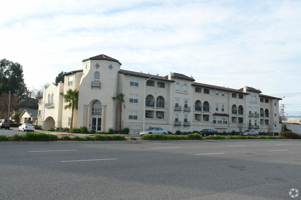 Building Photo - Gateway Santa Clara