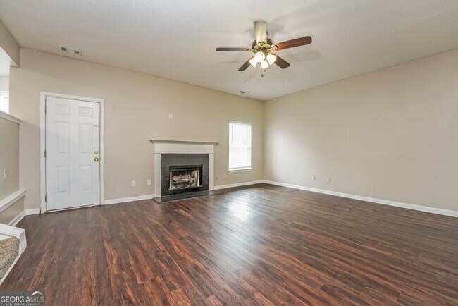 Foto del edificio - 4670 Bridle Point Pkwy